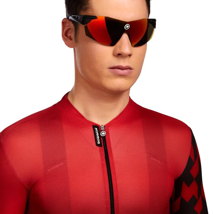 Occhiali da ciclismo ASSOS Skharab Red - Protezione e visibilità superiore